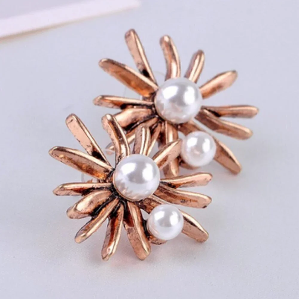 Unique Daisy gypsy  Stud pearl Earrings jewelry